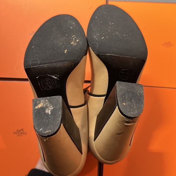 Chanel Runway Two Tone Black Beige Mary Jane Heels - Picture 9 of 17